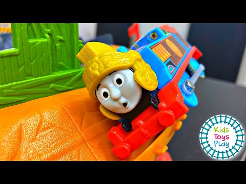 Thomas and Friends World's Strongest Engine Breakaway Bridge