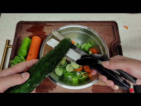 Knissers Scissors Unboxing and Review - Does This Clever Cutter 2-in-1 Knife & Cutting Board Work?