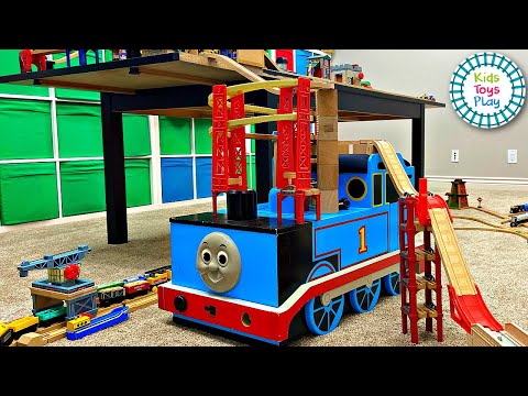 World's Biggest Thomas and Friends Toy Train Track Build