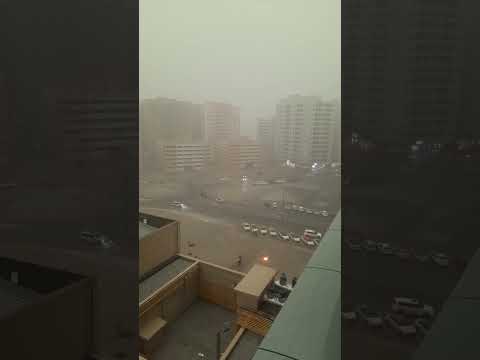 heavy rain in Dubai