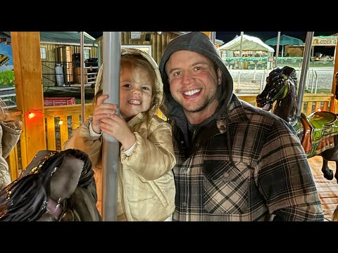 We surprised the girls! A fall train ride & Halloween lights!!