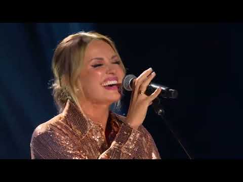 Carly Pearce - What He Didn't Do (Live from CCMA Awards 2023)