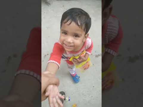 ye mera pasta hai main kisi ko nhi dungi,, #cutebaby #enjoying pasta #viral #shorts