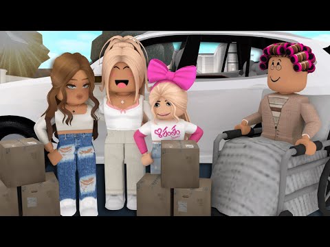 MOVING INTO OUR NEW ROLEPLAY HOME | Roblox Bloxburg Roleplay | *WITH VOICES*