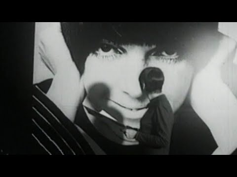 Mary Quant in 5 Minutes | 20th Century Hall of Fame