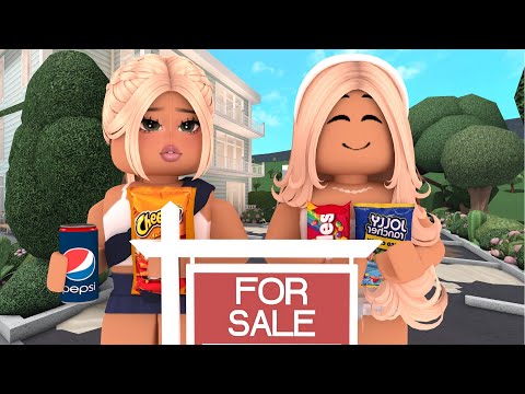 We went APARTMENT SHOPPING! *MY TEEN DAUGHTER IS MOVING OUT!!?* Bloxburg Family Roleplay