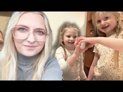 SURVIVING A HOTEL STAY WITH THREE KIDS! Games & Family Fun