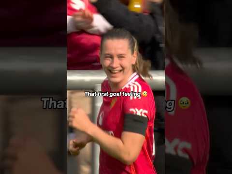 The smile says it all 🥹❤️ #barclayswsl #bwsl #elisabethterland #manutdwomen #manutd