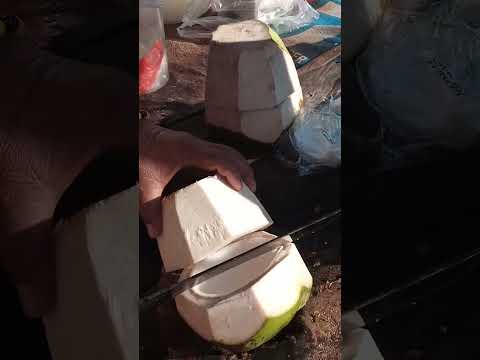 pinakasariwang katas ng buko pH street food #coconutwater #streetfood #youtubeshorts #Gatchie Jr