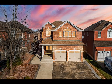 9 Whitewash Way, Brampton Home by Satwant Panag and Jassi Panag - Real Estate Properties