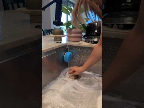 SATISFYING KITCHEN CLEANING MOTIVATION #asmr #cleaningmotivation #satisfying #thiscrazylife