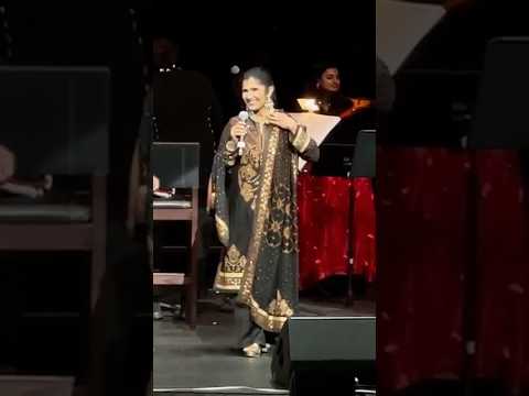 Singer Anuradha Sriram new costume | Deva’s Baasha USA  Tour | #bayarea | #USA 🇺🇸