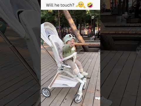 😍 Cute baby Playing with Bubbles 🤣 | Funny Baby #laughing #cute #shorts #viral #funnybabyvideos