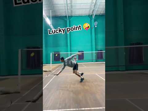 Lucky point 🤪🏸#badminton #ytshorts #subscribe