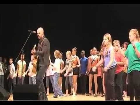 Chris Daughtry performs "Home" with  Guilford Co. Students