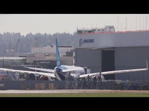 Boeing factory strike ends as workers vote to accept contract