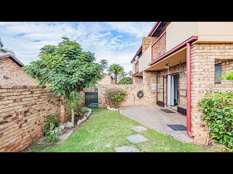 3 bedroom townhouse for sale in Zwartkop | Pam Golding Properties