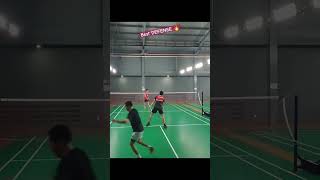 Best defense 🔥 #badmintonlovers #badminton #viral #bulutangkis #video #olahraga #trending