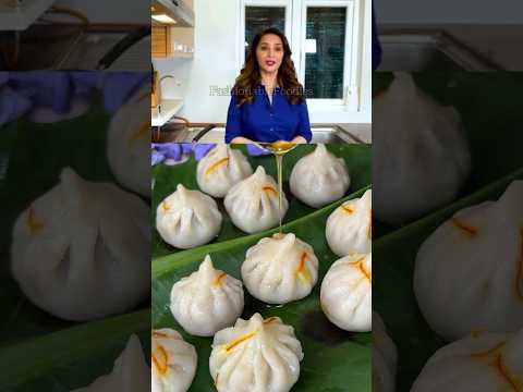 Madhuri Dixit’s Favourite Dessert |Modak Recipe. #ukadichemodak #modak #modakrecipe #short