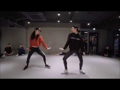 [MIRRORED] Twerk It Like Miley -- 1Million Dance Studio