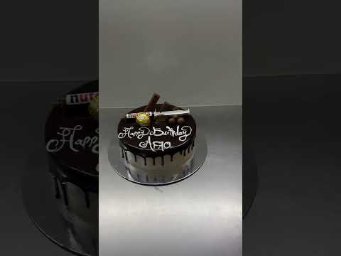 #cake #cakedecoratingideas #cakedecoratingtips #bestbirthdaycaked #birthdaycake #chocolatecake