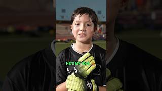 Meet this GK’s🧤No.1 fan!#football #mehransdinosaurs #goalkeeper