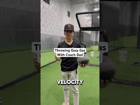 Throwing easy gas in a bullpen with coach dad #mlb #baseball #baseballszn #baseballlife #sports