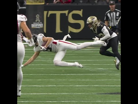 Drake London catches for a 20-yard Gain vs. New Orleans Saints