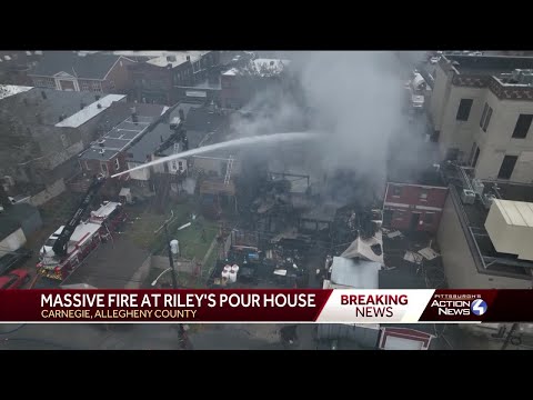 Fire destroys Riley's Pour House in Carnegie