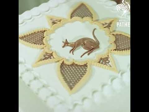 Master Cake Artist (1959)  #vintage #oldisgold #cake #satisfying #interesting #art #shorts