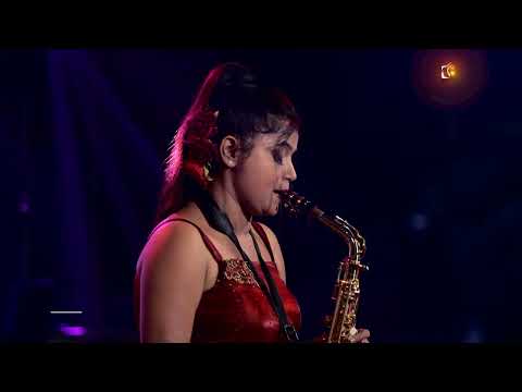 Saxophone 🎷 Bolchi Tomar Kane Kane | Amar Tumi | Saxophone Queen Mahi