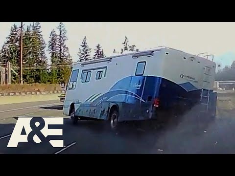 MAJOR RV Crash on Interstate | Road Wars | A&E