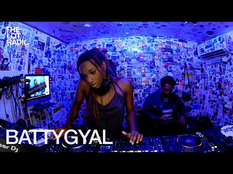 BATTYGYAL @TheLotRadio  11-02-2024