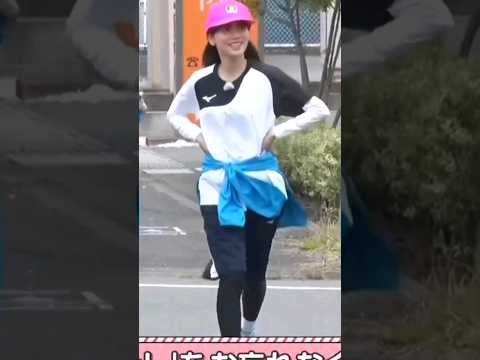 河田陽菜 胸部振り子走法   《日向坂46》