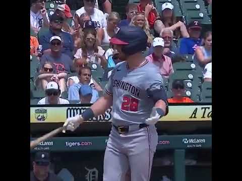 【MLB】ストライク判定に困惑 → 審判を見ただけで退場処分に… Lane Thomas got ejected for this?? 🤔