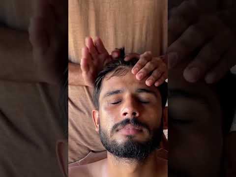 ASMR head massage relaxxing