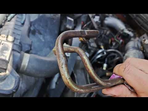 2001 FORD F250 7.3 TURBO DIESEL FUEL LINE REPLACEMENT !!