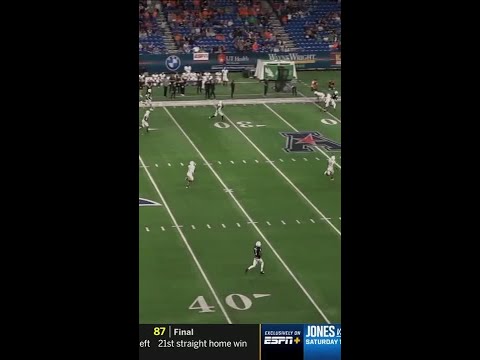 Owen Mccown with a pass completion to Willie Mccoy for a 53-yard Gain vs. North Texas