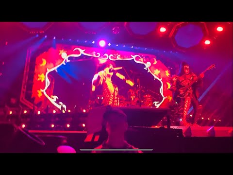 Kiss - Psycho Circus, Eric Singer drum solo, 100,000 Years live in Melbourne End Of The Road Aug 20