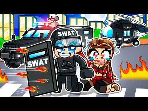 I Played Roblox SNAPCHAT As A PROTECTIVE SWAT OFFICER!