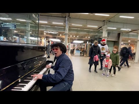 BIG Christmas Getaway - Passengers Stranded! Trains Cancelled! Boogie Woogie Piano Needed...