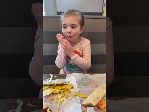 5 year old destroys taco #foodeating #foodchallenge