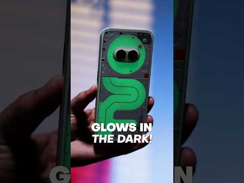 I tried Nothing's Glow-in-the-Dark Phone