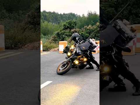 gsa1250 crash #shorts #ytshorts #rider #new #viral #tranding #video