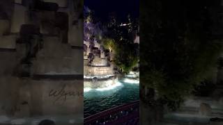 Wynn Casino Waterfall in Las Vegas ⛲️🌃