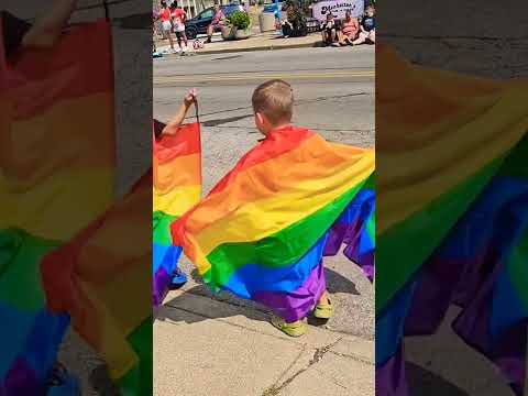 They were so excited for the candy 👀🤐🌈