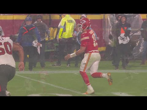 Pat delivers a touch pass to Perine in the endzone to tie the game