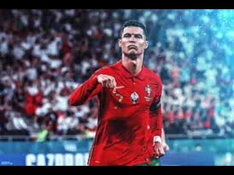 Cristiano Ronaldo caught in 4K driblling