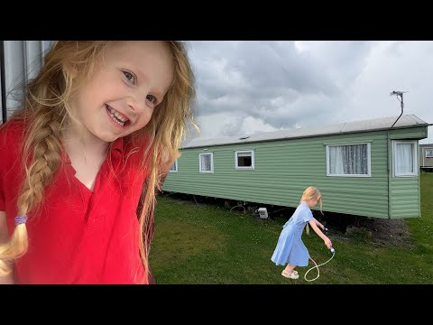 CAUGHT IN A THUNDERSTORM AT THE CARAVAN!