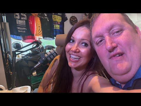 Do you DUNK? Hobnobs and Behind-the-scenes | Mr and Mrs Yorkshire is live